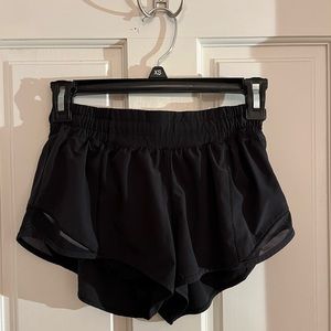 Lululemon Hotty Hot black Shorts size 4